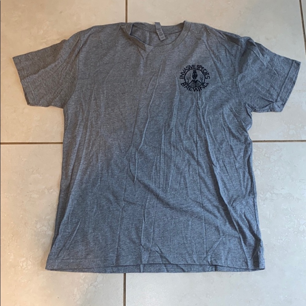 Gray Invasive Species Brewing men’s t-shirt size L